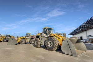 wheeled loader hire perth Liebherr L586