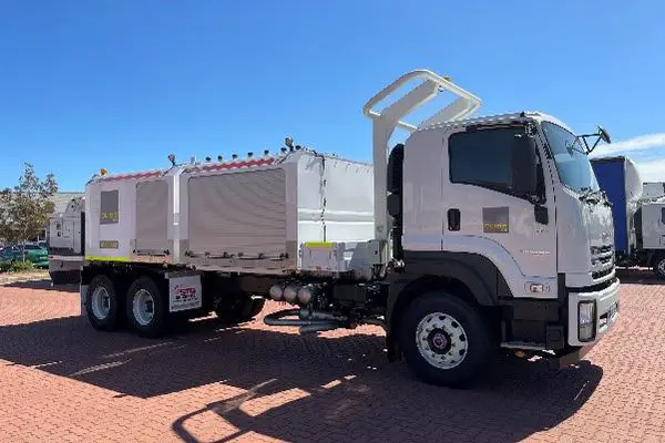 6x4 Service Truck Hire Perth